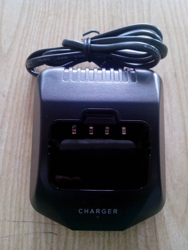 Зарядное ус-во для литиевых АКБ Kenwood TH-K2AT/K4AT Зарядное ус-во для литиевых АКБ Kenwood TH-K2AT/K4AT