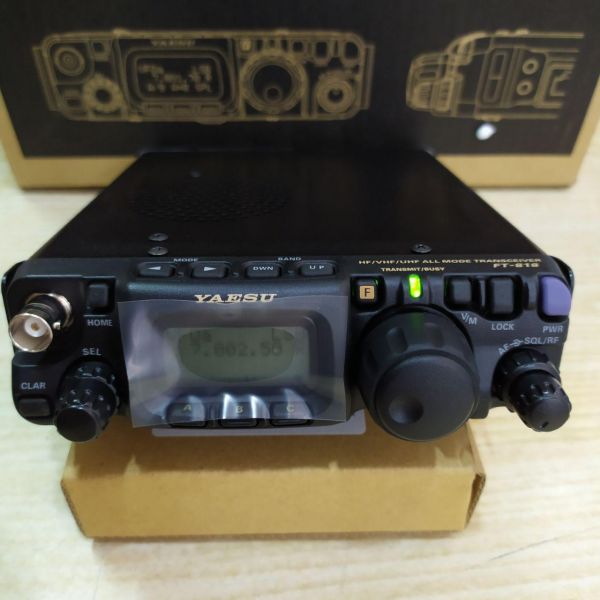 Yaesu FT-818ND, КВ + УКВ трансивер, радиостанция