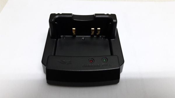 Yaesu CD-41 Зарядное устройство Yaesu CD-41 Зарядное устройство