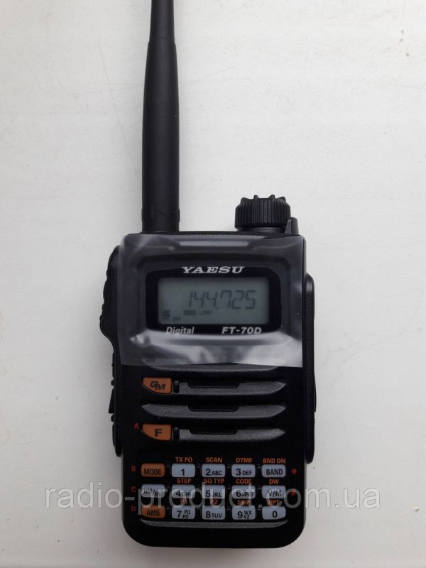 Yaesu FT-70D, аналогово-цифровая радиостанция
