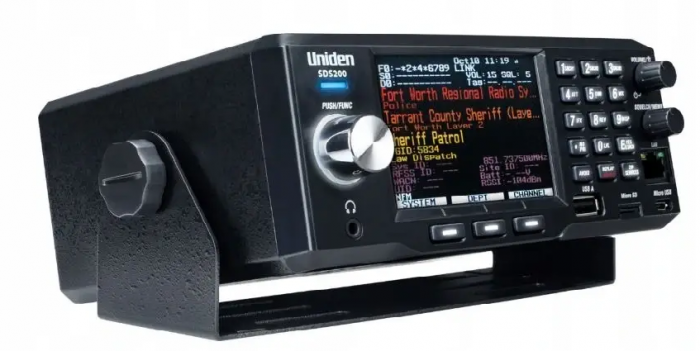 Uniden SDS-200 wideband scanner