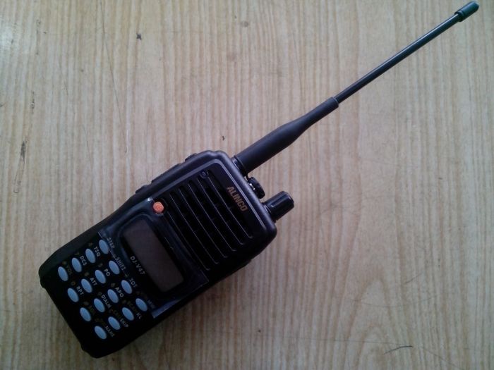 Alinco DJ-V47T, UHF радиостанция, рация