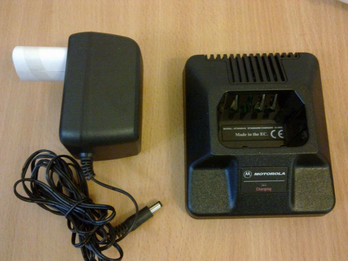 Зарядное ус-во для Motorola HTN9804A (GP300, P110, etc)
