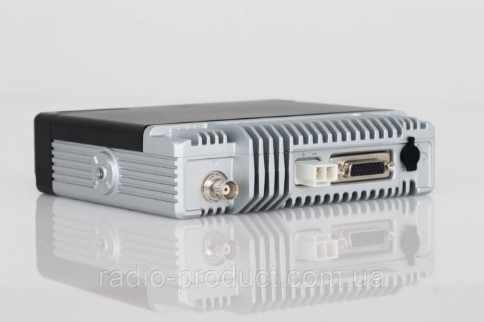 Hytera MD615 UHF мобильная аналогово-цифровая радиостанция