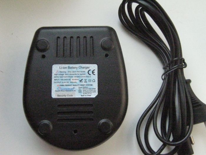 Зарядное устройство для радиостанций Wouxun KG-UV6D, KG-UVD1P, etc