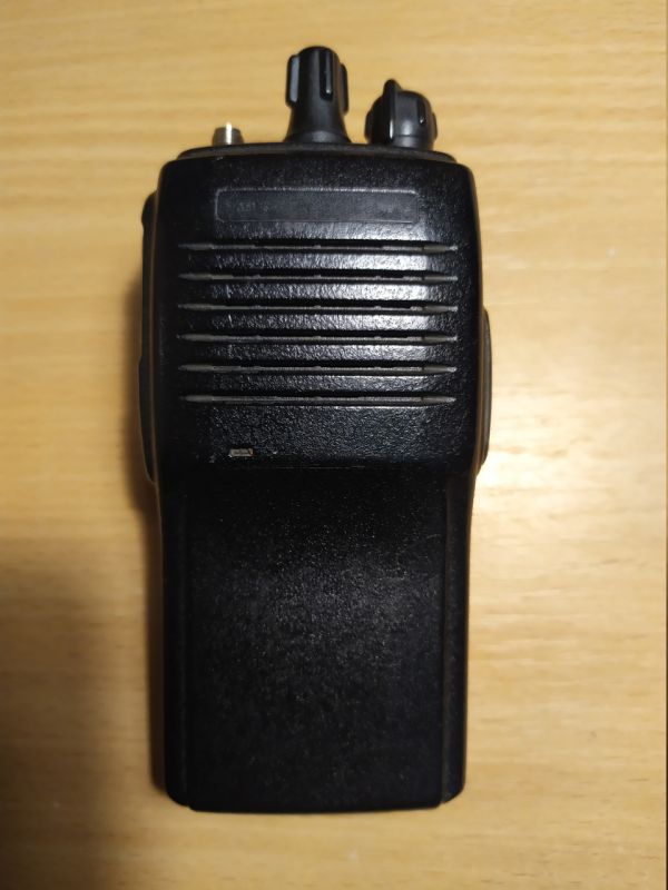 Vertex Standard VX-160 UHF, радиостанция портативная, б.у.
