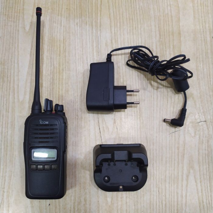 Icom IC-F2000S, IP67, радиостанция б.у.