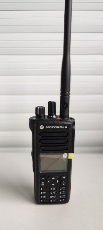 Motorola DP4800e VHF + AES радиостанція портативна