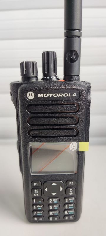 Motorola DP4800e VHF + AES радиостанція портативна
