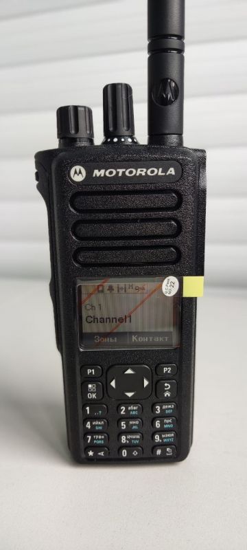 Motorola DP4800e VHF + AES радиостанція портативна