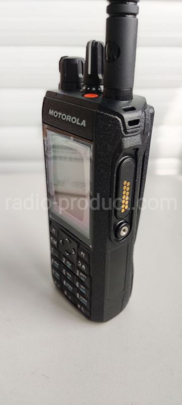 Motorola R7 VHF FKP радиостанция портативная аналогово-цифровая