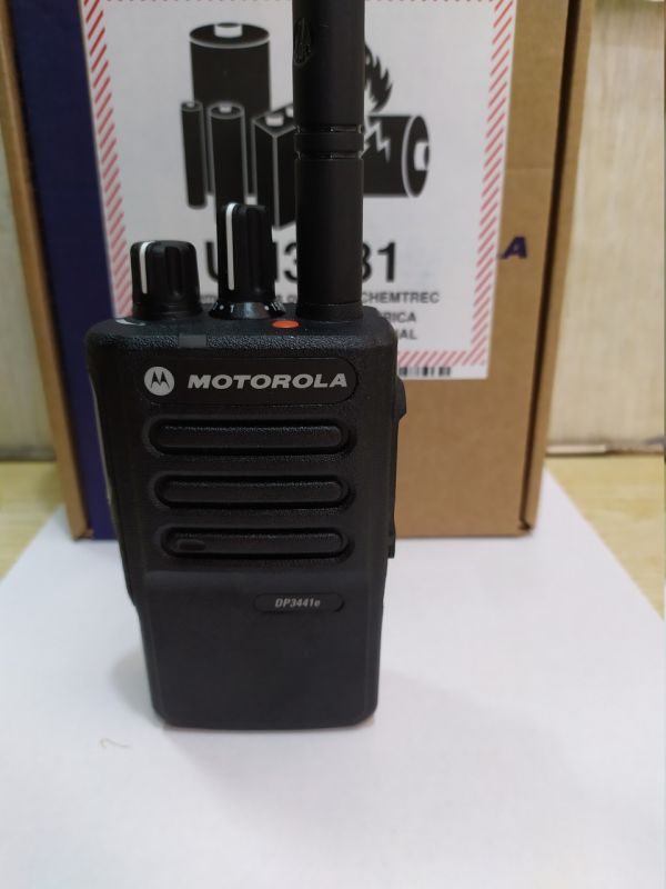 Motorola DP3441E VHF + AES, аналогово-цифровая (DMR) радиостанция