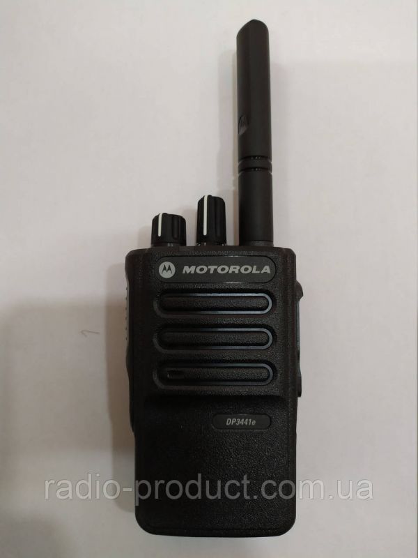 Motorola DP3441E, аналогово-цифровая (DMR) радиостанция UHF диапазона