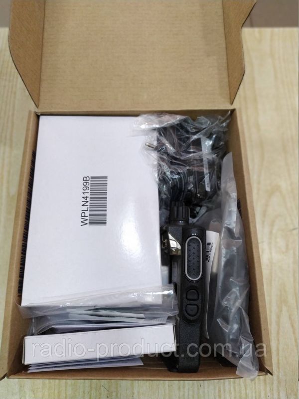 Motorola DP3441E, аналогово-цифровая (DMR) радиостанция UHF диапазона