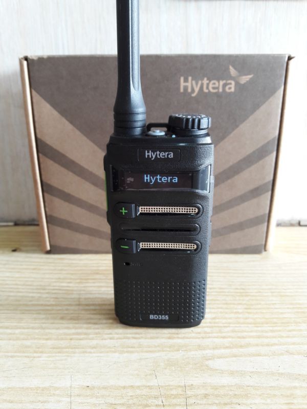 Hytera BD355 аналогово-цифровая радиостанция