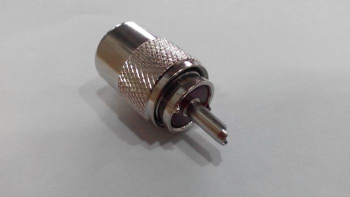 Штекер UHF (PL-259) под RG-213/8, под пайку