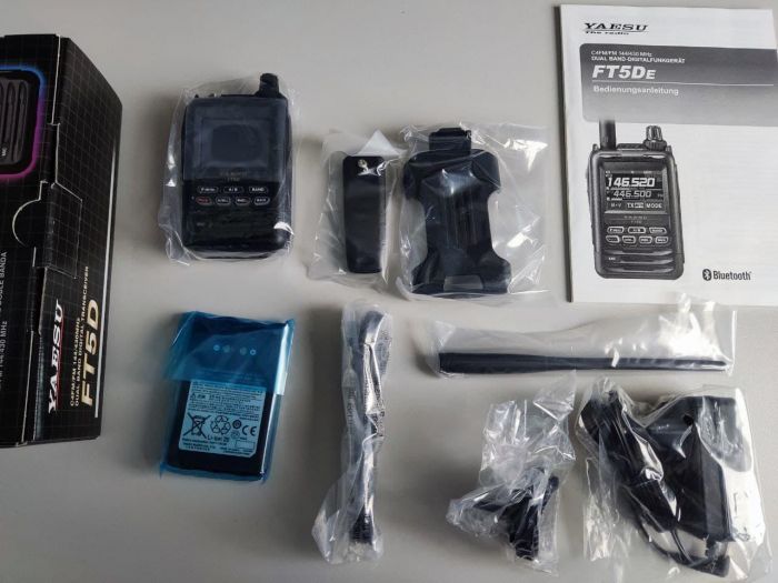 Yaesu FT-5DE C4FM APRS рация, радиостанция портативная