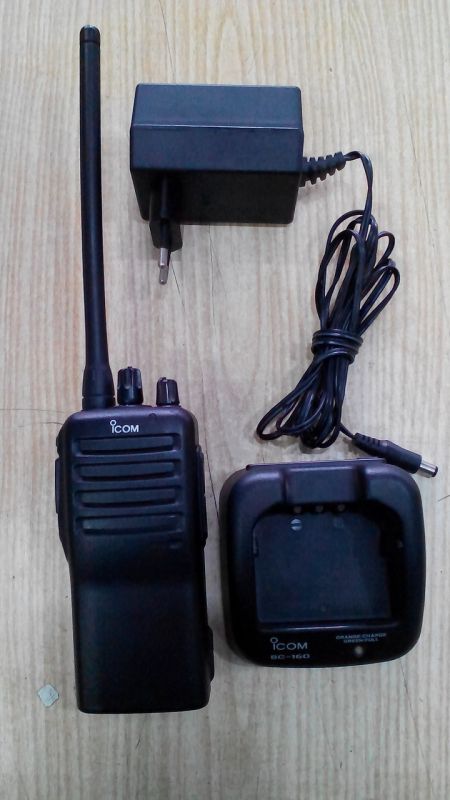 Радиостанция Icom IC-F16, оригинал, б.у.