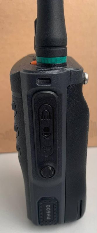 Caltta PH600 портативная аналого-цифровая радиостанция