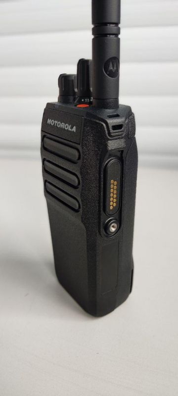 Motorola R7a VHF DMR портативна радіостанція