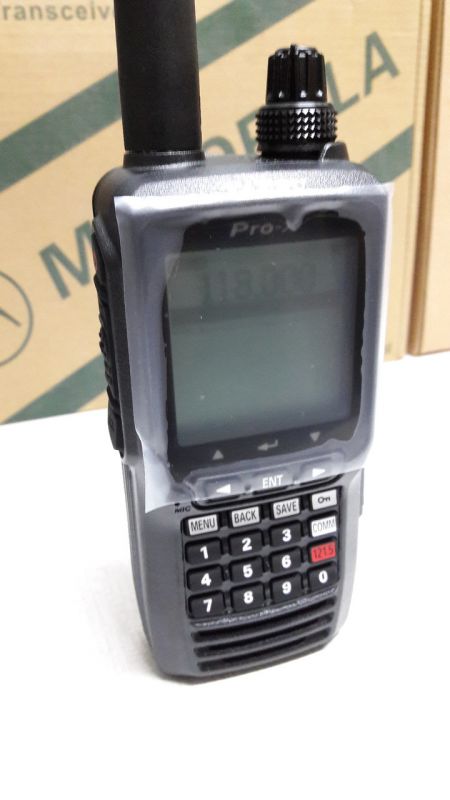 Авиационная радиостанция Yaesu FTA-550L