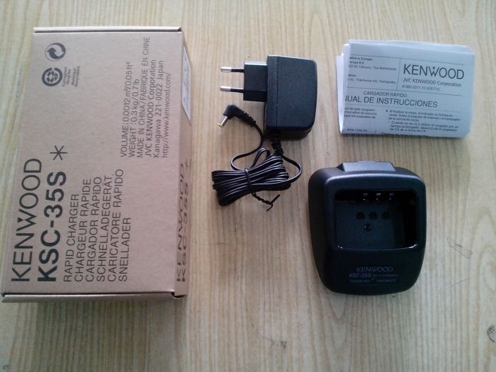Зарядное ус-во Kenwood KSC-35S (E)