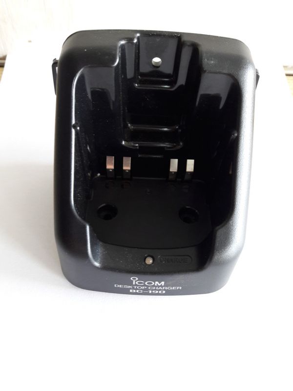 Icom BC-190 + BC-123SE, зарядное ус-во для радиостанций