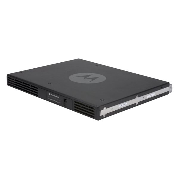 Motorola SLR5500 VHF MOTOTRBO Repeater, DMR